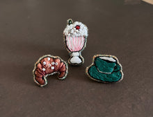 Carica l'immagine nel visualizzatore di Gallery, Spille miniature