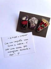 Carica l'immagine nel visualizzatore di Gallery, Spille miniature