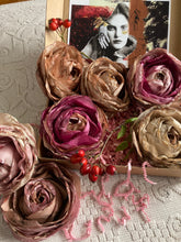 Carica l'immagine nel visualizzatore di Gallery, Peonie