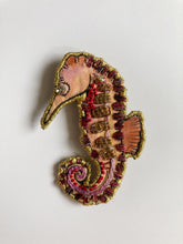 Carica l'immagine nel visualizzatore di Gallery, Spille