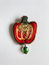 Carica l'immagine nel visualizzatore di Gallery, Spille